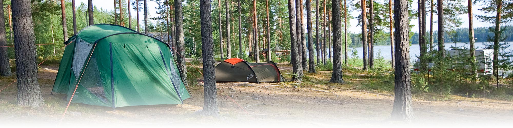 Tommolansalmi campsite tents